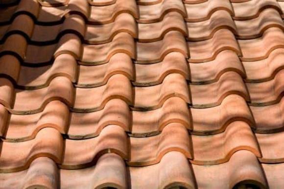 Fuite toiture réparation à Avon-les-Roches (37220)